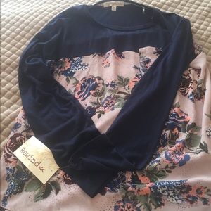 Long Sleeved w/ Floral Bottom - Rewind Medium NWT